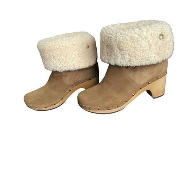 UGG Shoes - Ugg Lynnea Clog Boots Tan Suede Sheepskin Lined Fold Over Cuff  Size 7